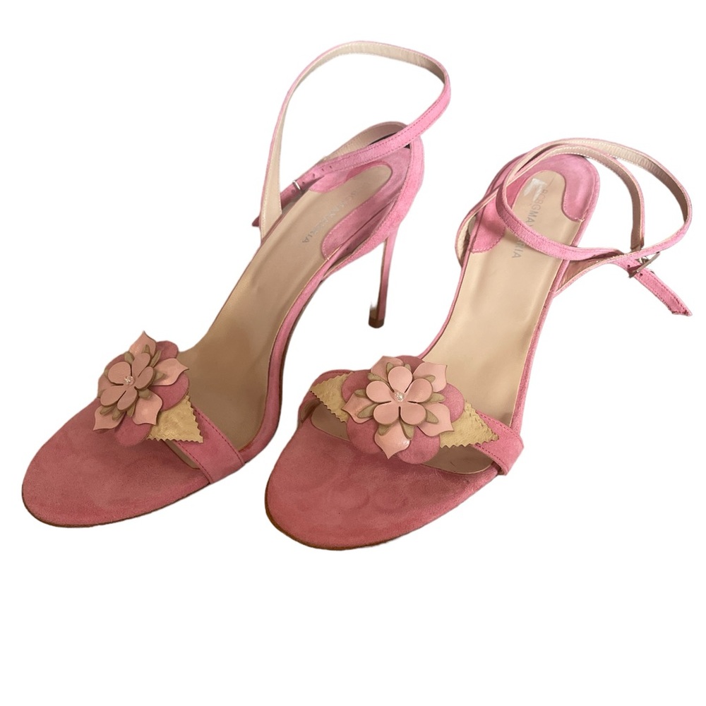 BCBG MaxAzria Pink Suede Rosa Sandals